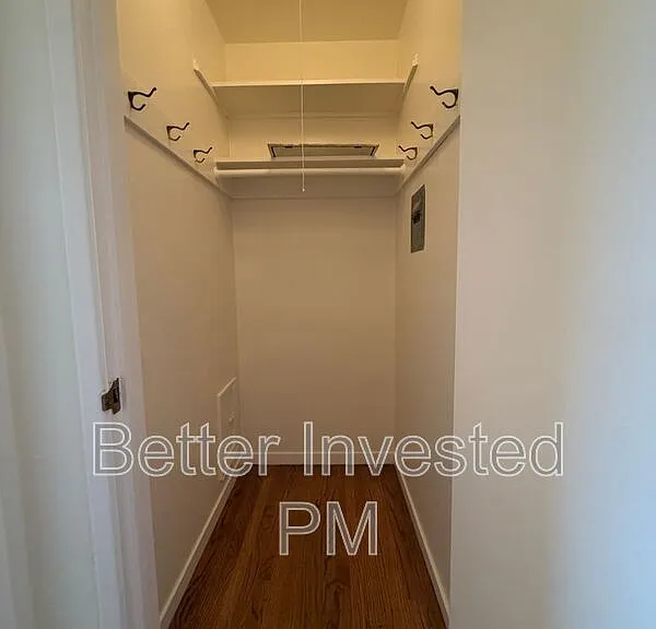 2400 39th Ave #9 — Photo 8