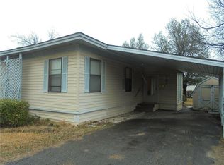 704 N 13th St, Honey Grove, TX 75446