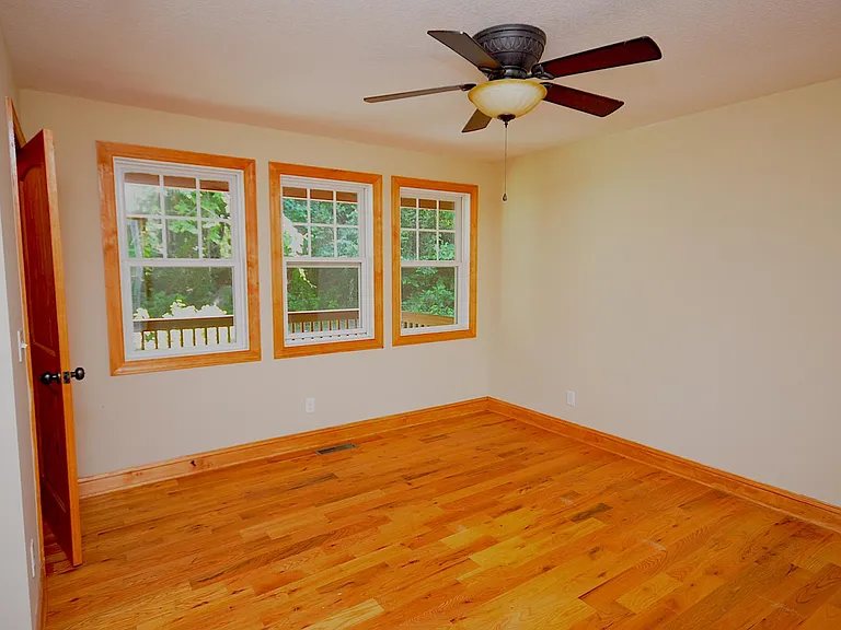 5 Speckled Hen Ln — Photo 11