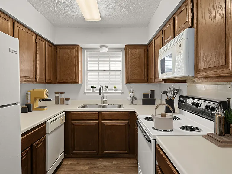 104 Mosscliff Cir #10 — Photo 6