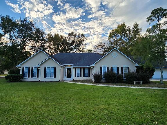 2nd image of 1421 Forest Way