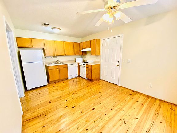 4th image of 307 1/2 Scales St Lot 9