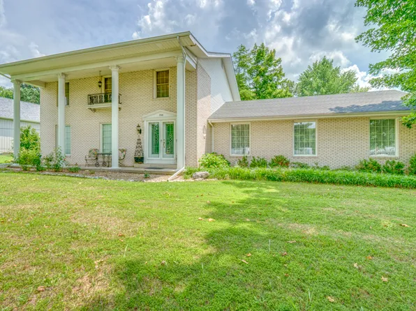 766 Fairfield Rd, Mount Vernon, IL 62864