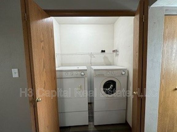 4th image of 110 Northtowne St APT 8
