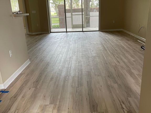 3rd image of 750 Grasslands Village Cir