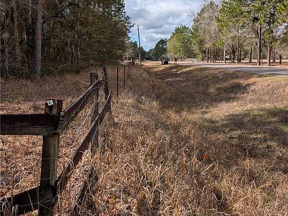 3rd image of 14935 Old Pascagoula Rd