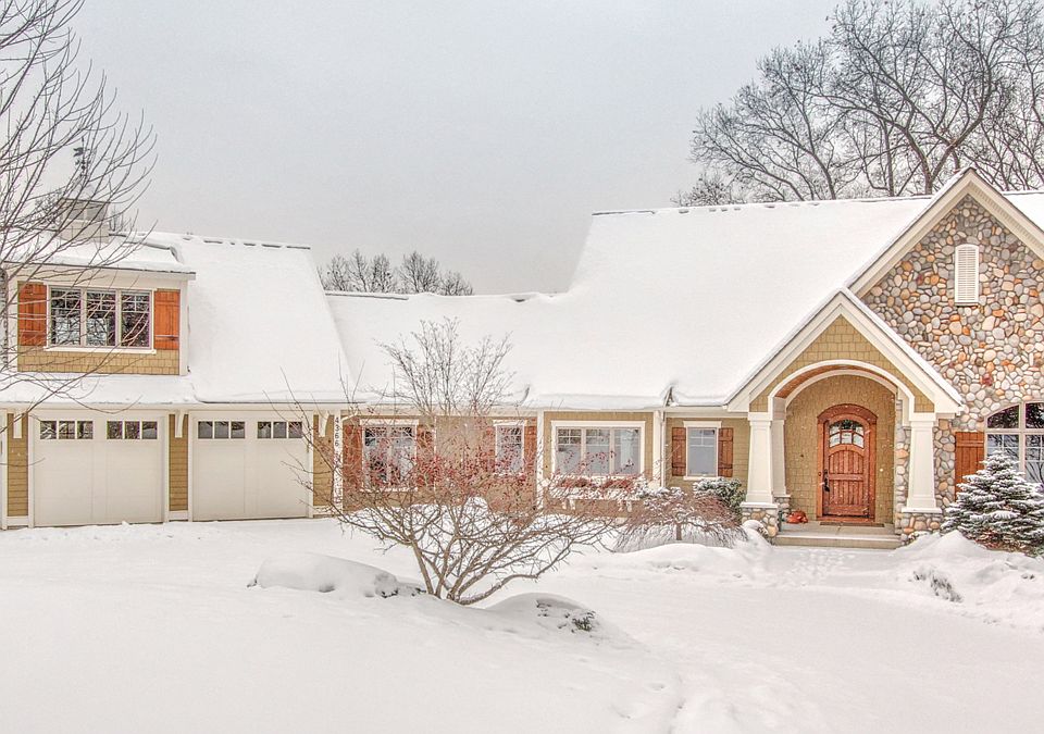1st image of 4366 S Oak Pointe Ct NE