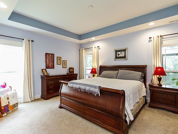 4th image of 207 Rockcastle Dr