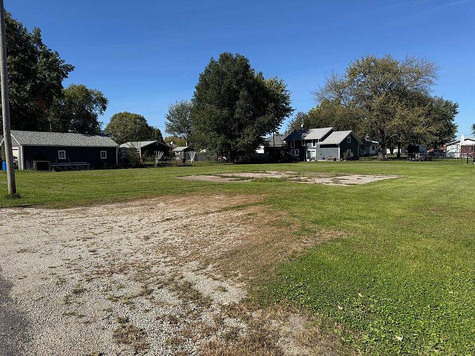 2nd image of 16315 2nd Ave