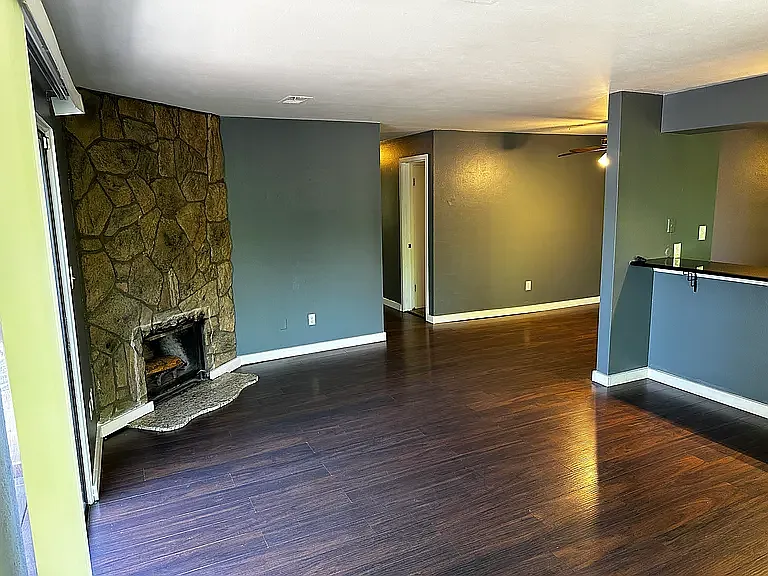1309 S Chambers Cir #D — Photo 13
