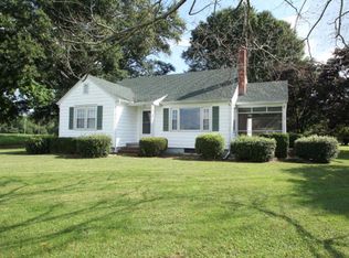 1818 Chownings Ferry Rd, Lancaster, VA 22503