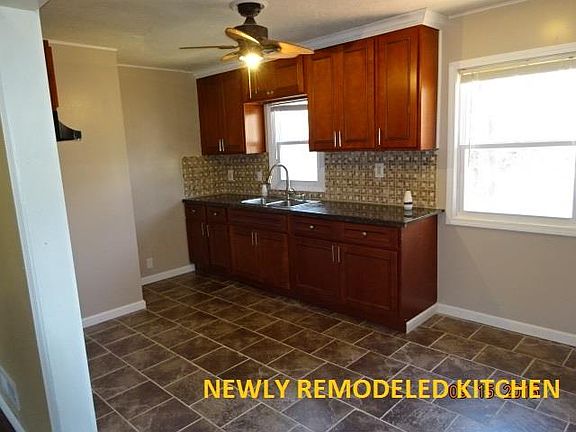 3rd image of 1746 N 50th Ter