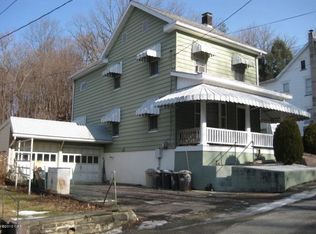 52 Willow St, Lehighton, PA 18235