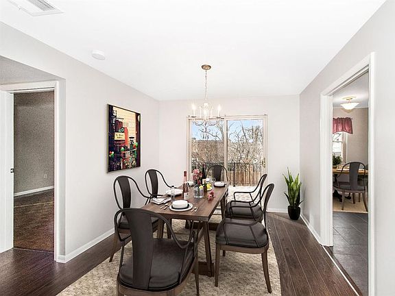 4th image of 2920 Observatory Ave Unit 6