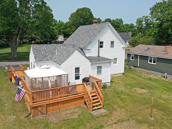 3rd image of 9 Walcott St