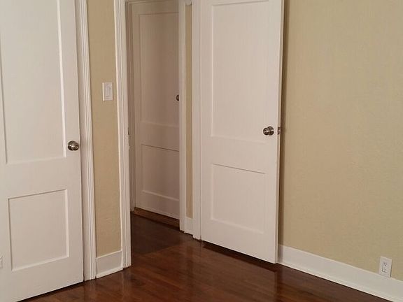 5th image of 3810 Driscoll St APT 1