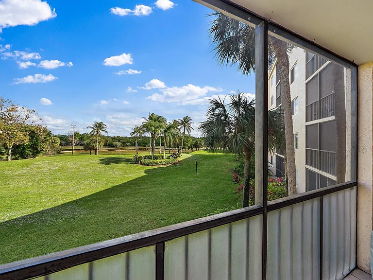 275 Palm Ave #C203 — Photo 11