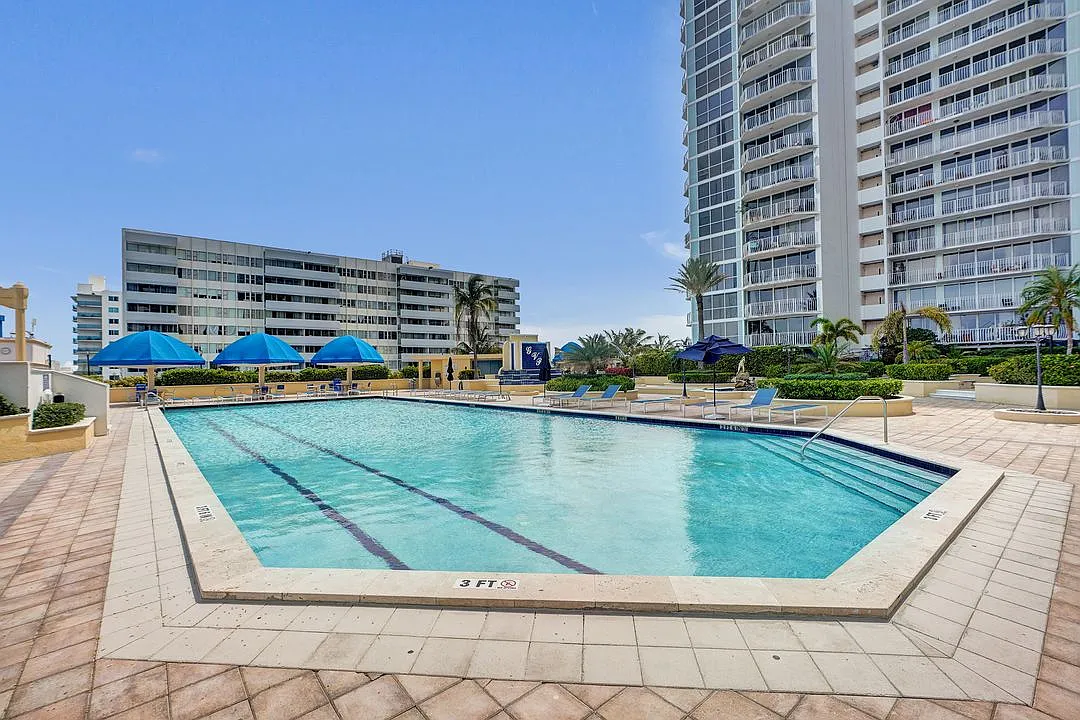 1 bed, 725 sqft, $2,400 — Photo 1
