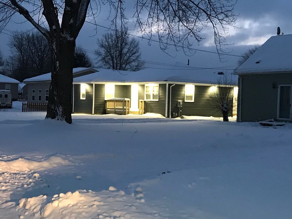 1st image of 498 E Hopocan Ave