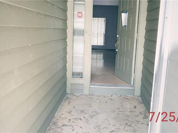 2nd image of 5526 Shady Brook Trl