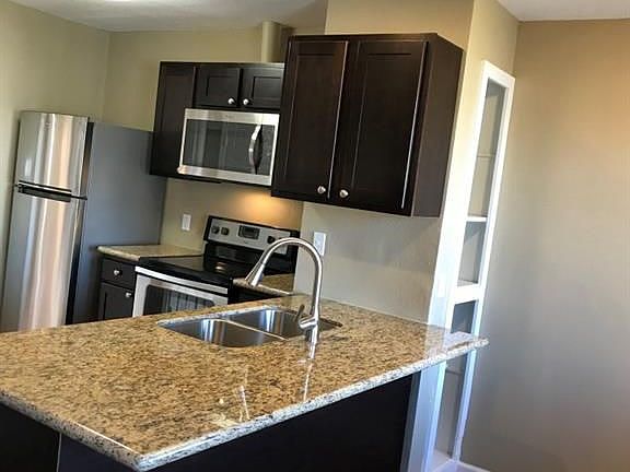 4th image of 638 Heidrich St #31