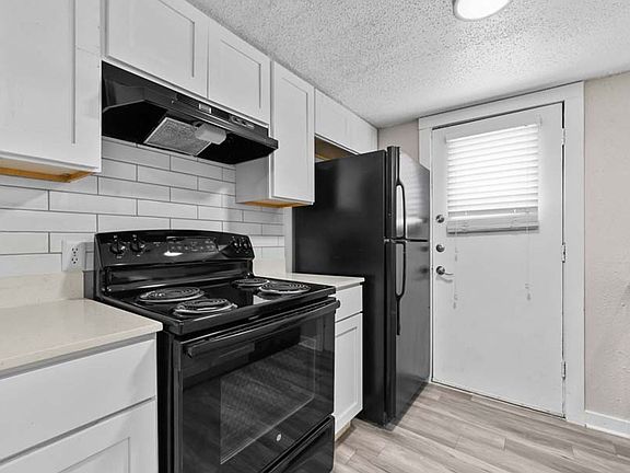 2nd image of 9387 Pinyon Tree Ln #2B-2Ba-963Sqft