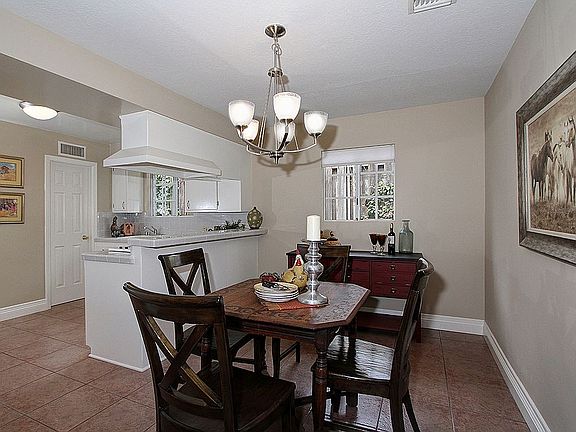 3rd image of 257 Santa Anita Ct