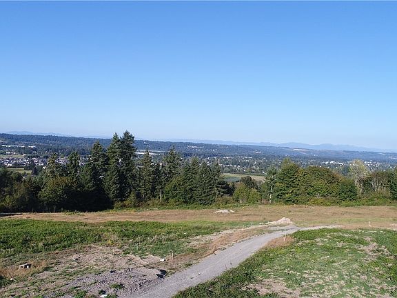 3rd image of 7311 62nd Ave E