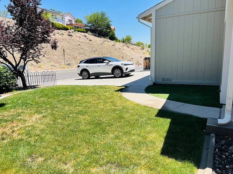 3130 Achilles Dr — Photo 3