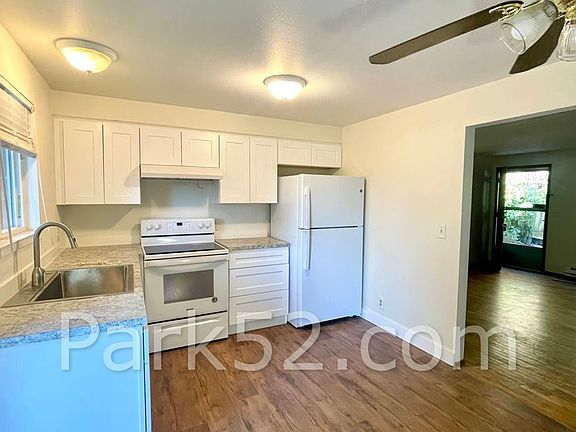 4th image of 1201 Mar Vista Dr APT B