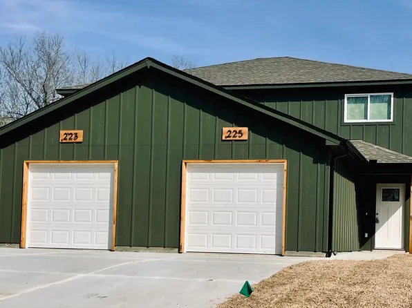 225 S Fairland Ave, Coweta, OK 74429