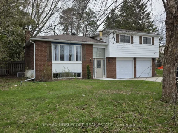 17 Larkdale Cres, Essa, ON L0M 1B0
