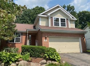 2557 Hilltop Ln, Howell, MI 48843