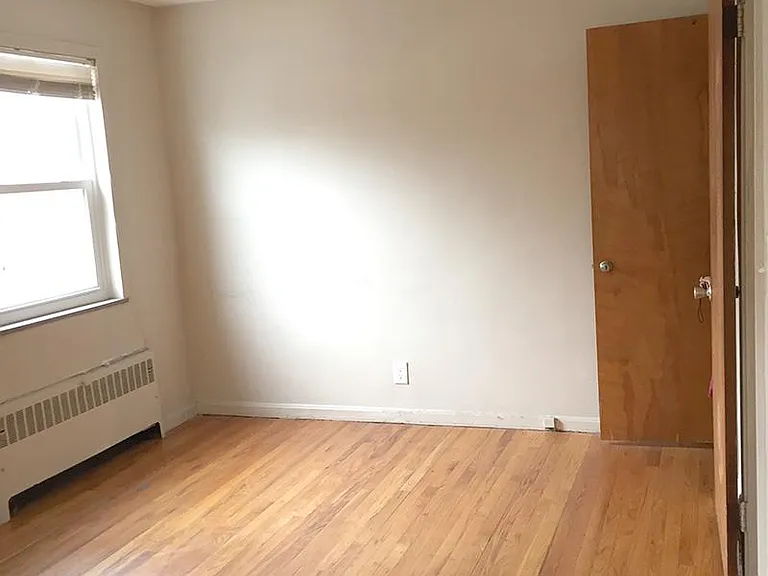 6842 Montgomery Rd #4 — Photo 6