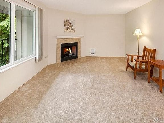 4th image of 12521 NE 117th Pl APT G-8