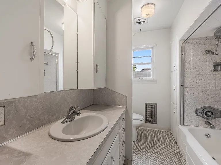 1401 N 5th St — Photo 7