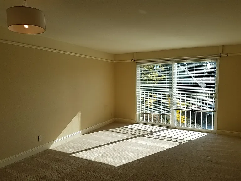 800 N Allen Pl #202 — Photo 3