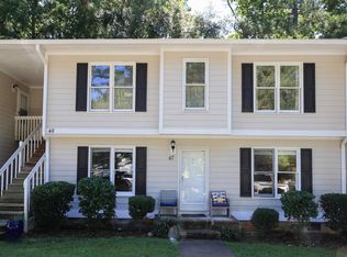 121 Westview Dr APT 47, Carrboro, NC 27510