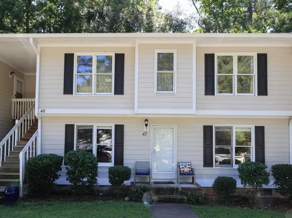 121 Westview Dr APT 47, Carrboro, NC 27510