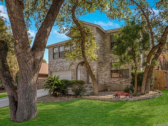 3rd image of 6306 MAVERICK OAK DR