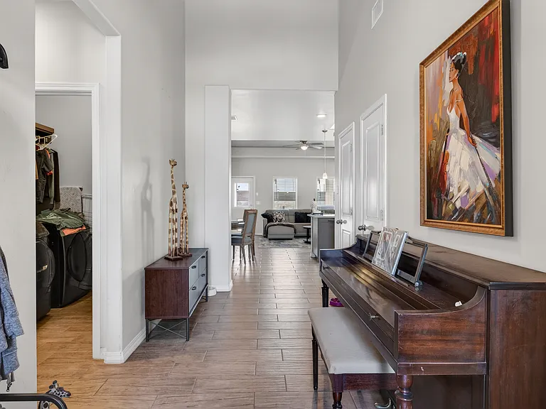 930 Bicknor Pl — Photo 4