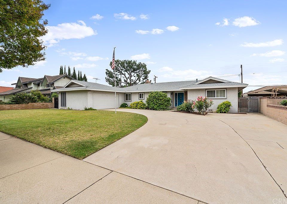 1st image of 847 W La Deney Dr