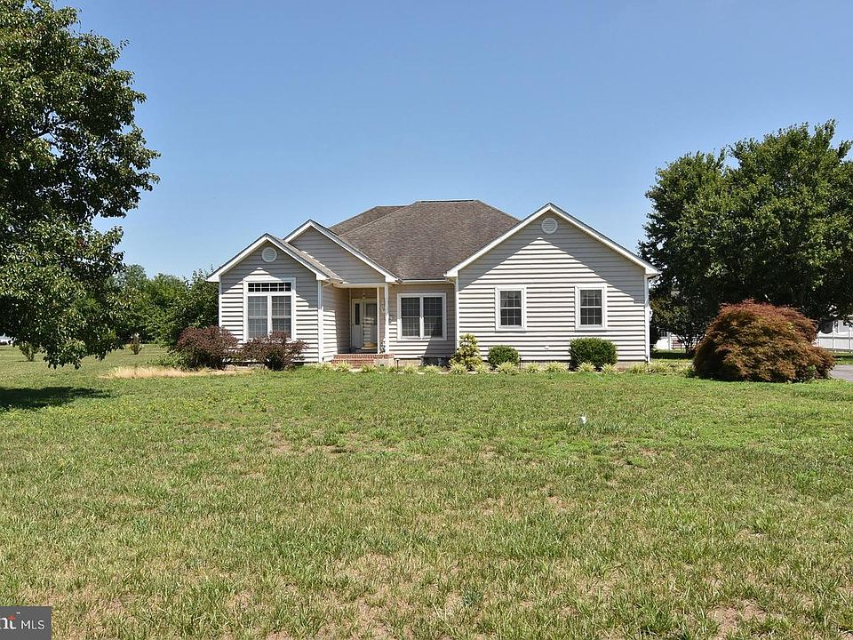 1st image of 30849 Old Landing Rd