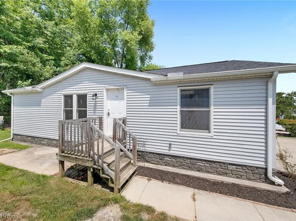 9005 Sandpiper Dr, Streetsboro, OH 44241