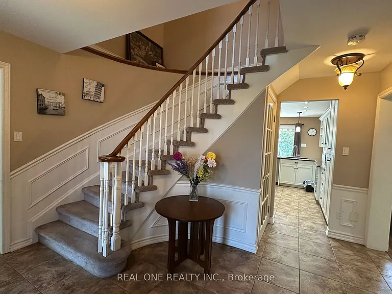 3944 Glamis Ct — Photo 8