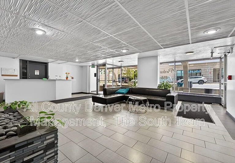 1155 Ash St #304 — Photo 3