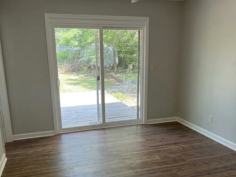 3514 Sabine Ave — Photo 6