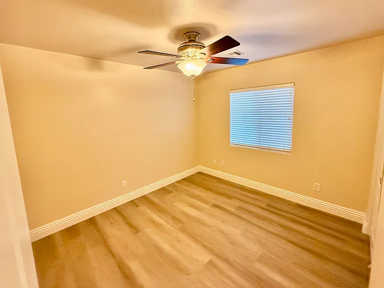 5385 Blue Oat Ave — Photo 14