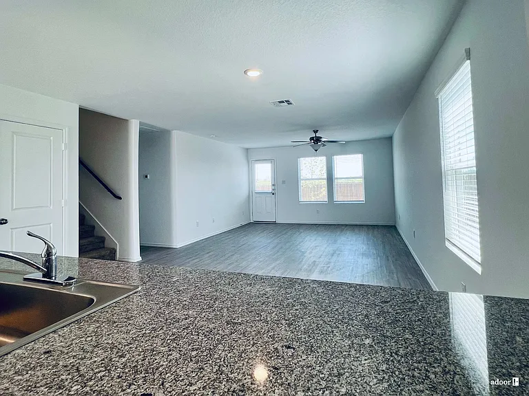 1008 Dignity Way — Photo 8