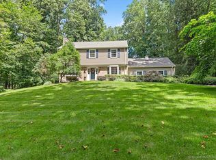42 Old Washington Rd, Ridgefield, CT 06877